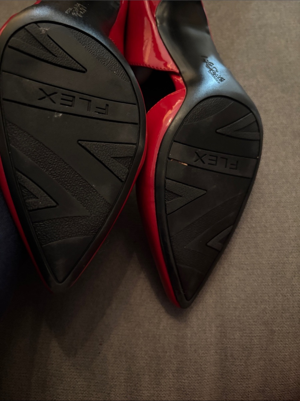 Life Stride Red Patent Suki Mid Heel Pumps - Picture 9 of 9